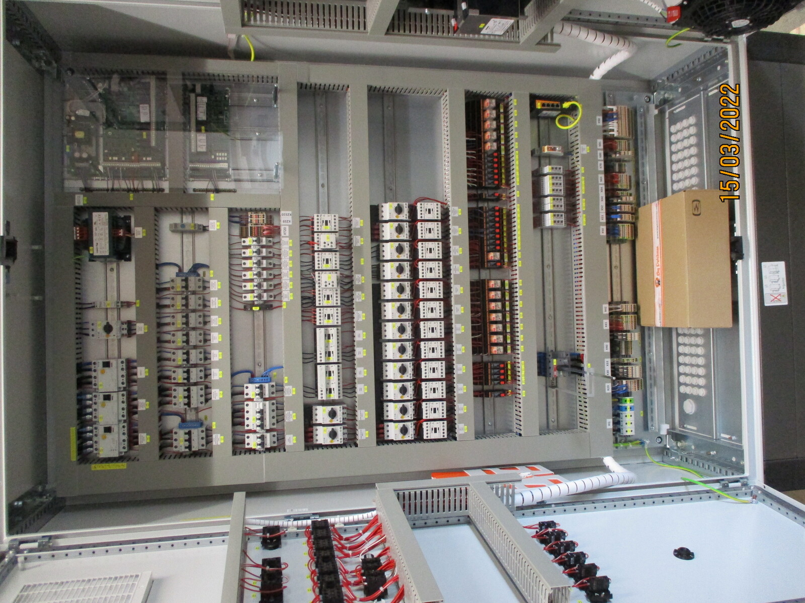 Control cabinet LAYER VIPER INTERN Gil